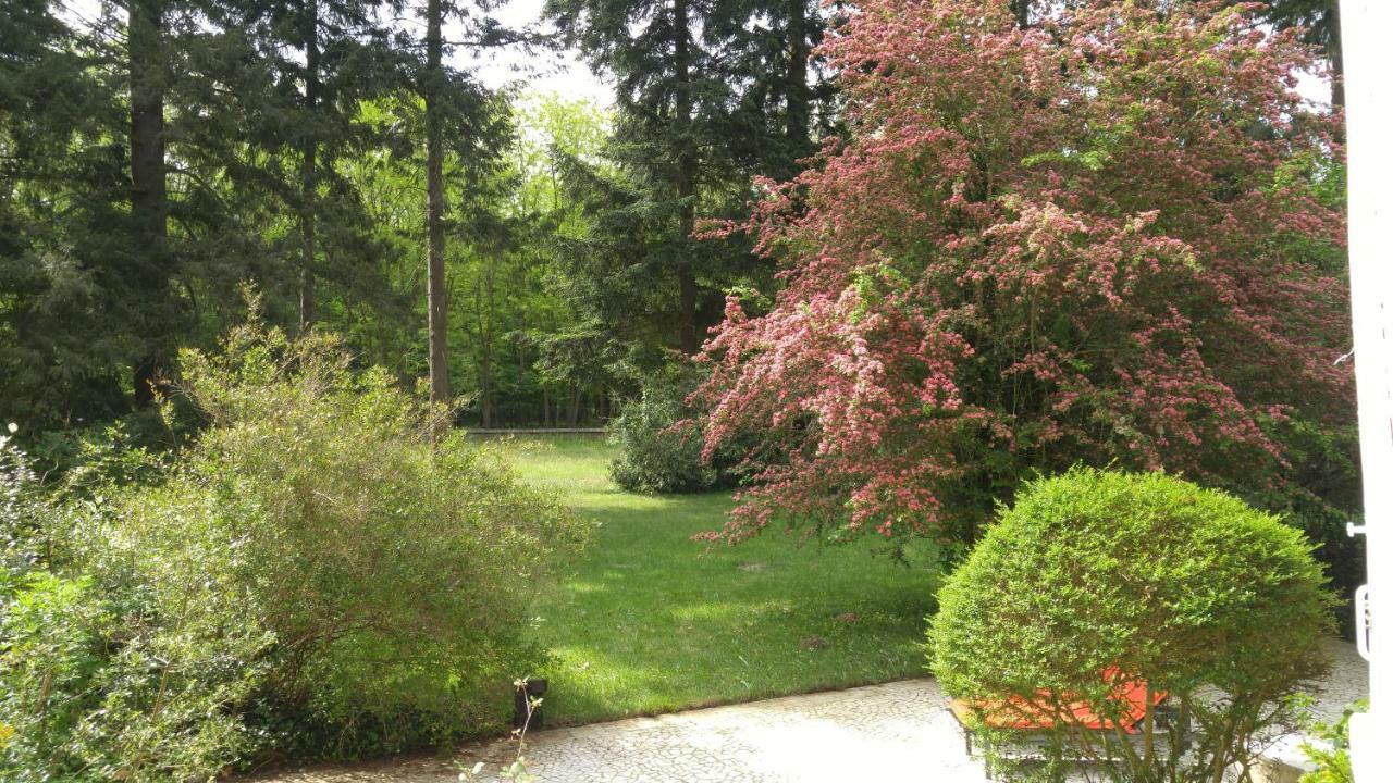 Domaine De Bramefaon Bed & Breakfast บาร์บิซง ภายนอก รูปภาพ